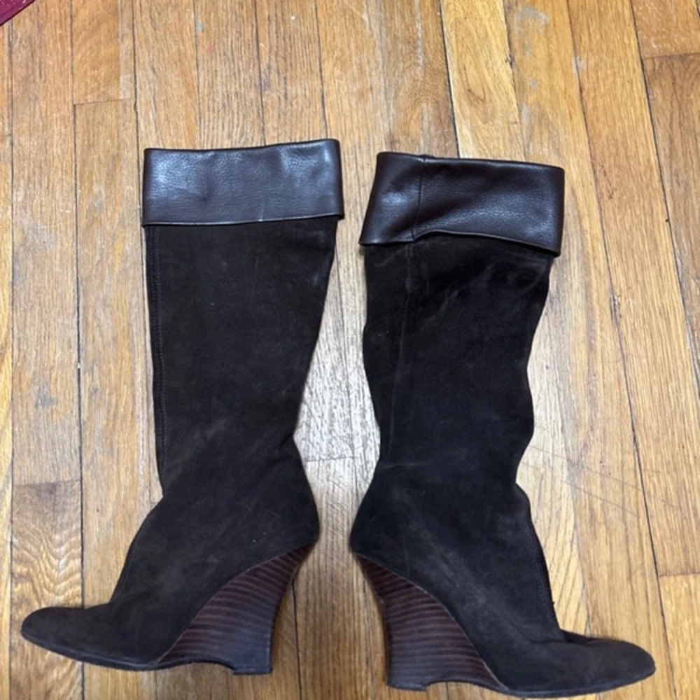 Elegant Black Wedge Heeled Boots